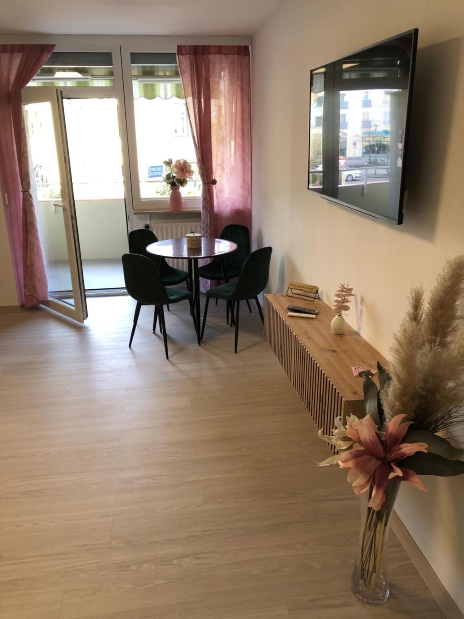 Lilis Apartment Mit Balkon Augsburg Exteriér fotografie